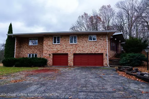 Exterior - 6560 E Galway Cir, Dimondale, MI 48821 photo 1 of 1