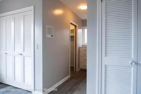 Entry Way - 6560 E Galway Cir, Dimondale, MI 48821 photo 2 of 3
