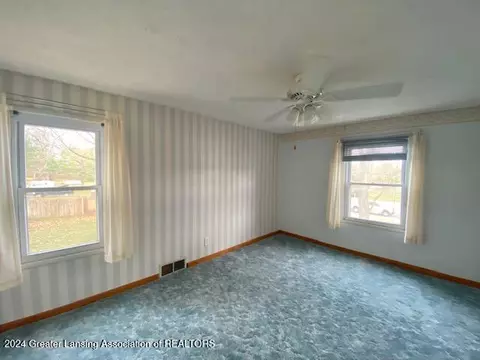 Bedroom - 11370 S Us 27, Dewitt, MI 48820 photo 5 of 5