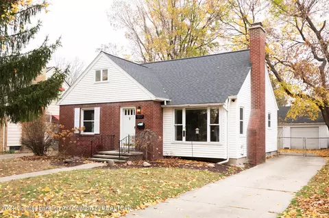 1517 Shubel Ave, Lansing, MI 48910