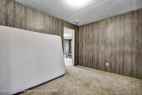Bedroom - 11760 S Us 27, Dewitt, MI 48820 photo 2 of 4