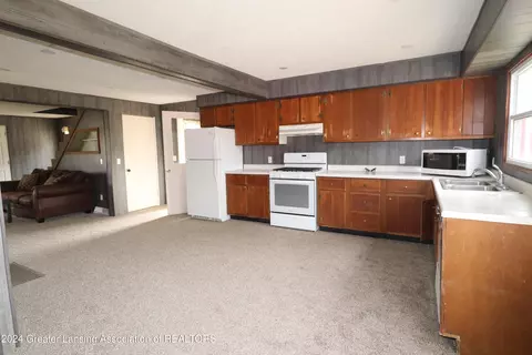 Kitchen - 11760 S Us 27, Dewitt, MI 48820 photo 2 of 2