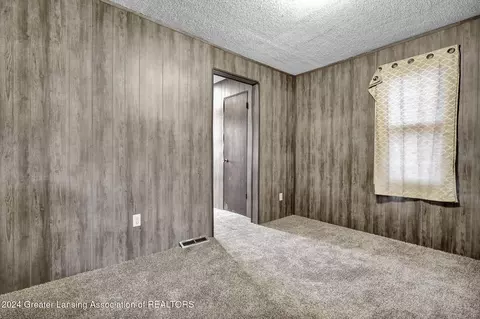 Bedroom - 11760 S Us 27, Dewitt, MI 48820 photo 1 of 4