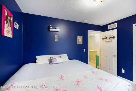 Bedroom - 1283 Evans St, Mason, MI 48854 photo 4 of 6