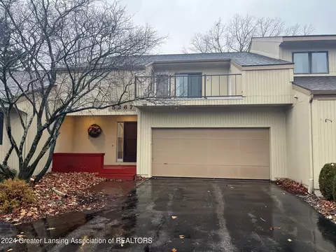5267 E Hidden Lake Dr, East Lansing, MI 48823