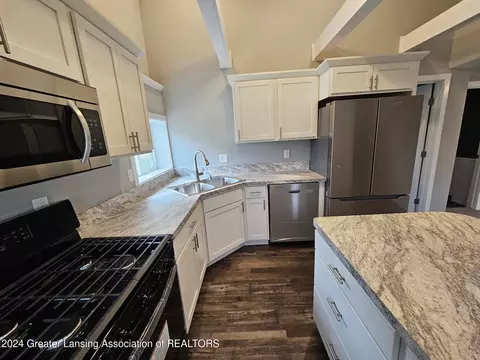 4641 Hogsback Rd, Eaton Rapids, MI 48827 photo 9