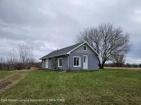 4641 Hogsback Rd, Eaton Rapids, MI 48827 photo 2