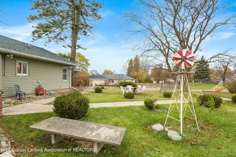 Exterior - 4327 Gladys Dr, Lansing, MI 48917 photo 7 of 15