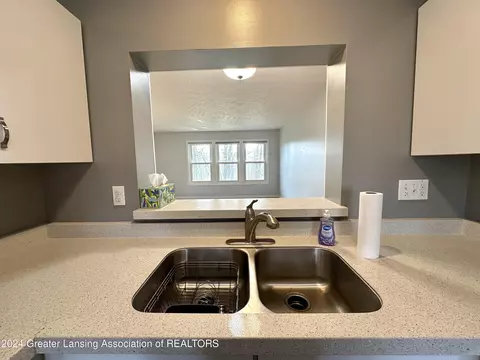 1132 Riverview Ct #3, Williamston, MI 48895 photo 12