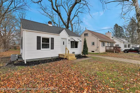 5923 Selfridge Blvd, Lansing, MI 48911