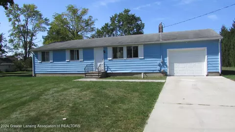 1101 Hagadorn Rd, Mason, MI 48854