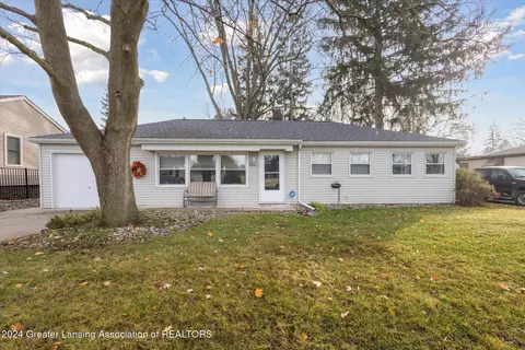 2510 Westbury Rd, Lansing, MI 48906