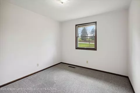 Bedroom - 7019 S Ainger Rd, Olivet, MI 49076 photo 3 of 8