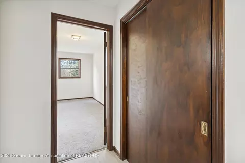 Entry Way - 7019 S Ainger Rd, Olivet, MI 49076 photo 4 of 4
