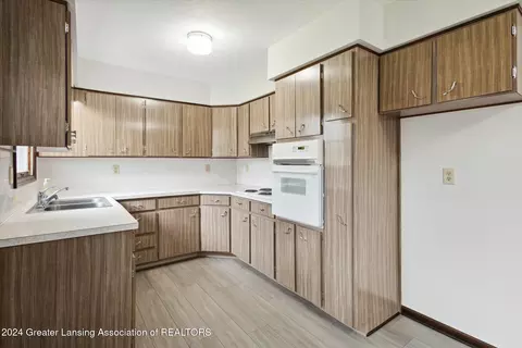 Kitchen - 7019 S Ainger Rd, Olivet, MI 49076 photo 2 of 3