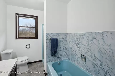 Bath - 7019 S Ainger Rd, Olivet, MI 49076 photo 2 of 2