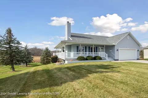 Exterior - 1787 Killarney Dr, Holt, MI 48842 photo 2 of 2
