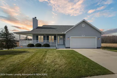 1787 Killarney Dr, Holt, MI 48842
