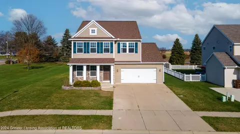 36 Lake Ridge Dr, Mason, MI 48854