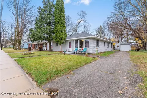 2088 Auburn Ave, Holt, MI 48842