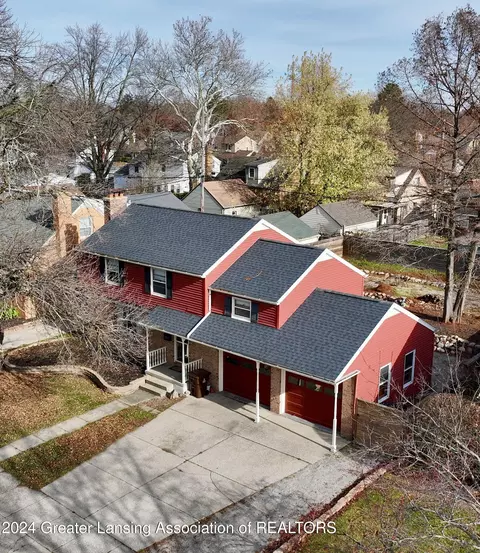 2505 Chatham Rd, Lansing, MI 48910