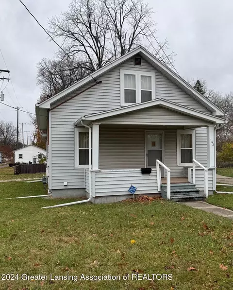1142 S Clemens Ave, Lansing, MI 48912