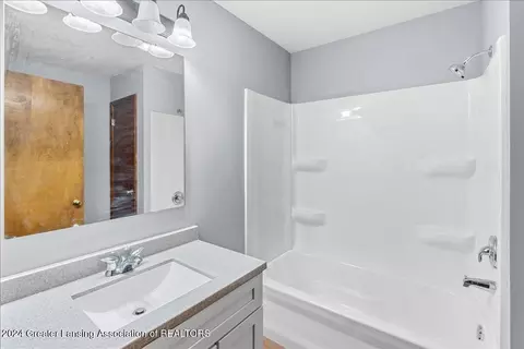 Bath - 347 Long St, Sunfield, MI 48890 photo 3 of 3