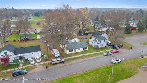 View/Area - 347 Long St, Sunfield, MI 48890 photo 1 of 8