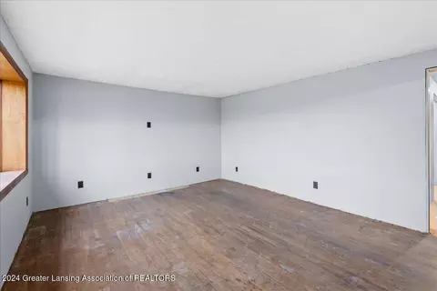 Living - 347 Long St, Sunfield, MI 48890 photo 3 of 3