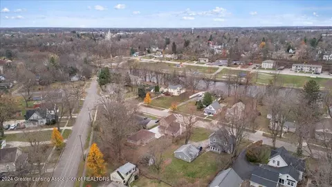 View/Area - 335 E Front St, Grand Ledge, MI 48837 photo 4 of 7