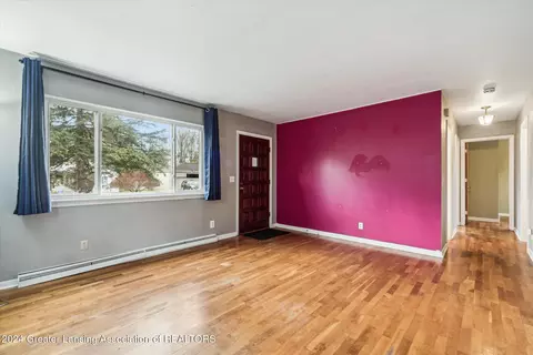 Living - 2532 Lafayette Ave, Lansing, MI 48906 photo 2 of 2