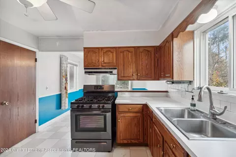 Kitchen - 2532 Lafayette Ave, Lansing, MI 48906 photo 2 of 2