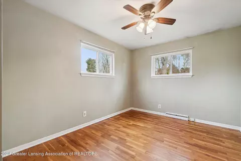 Bedroom - 2532 Lafayette Ave, Lansing, MI 48906 photo 3 of 5