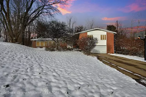 2610 Cochise Ln, Okemos, MI 48864