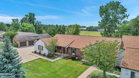 523 Red Cedar Blvd, Williamston, MI 48895 photo 37