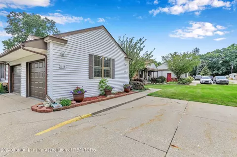 523 Red Cedar Blvd, Williamston, MI 48895 photo 5