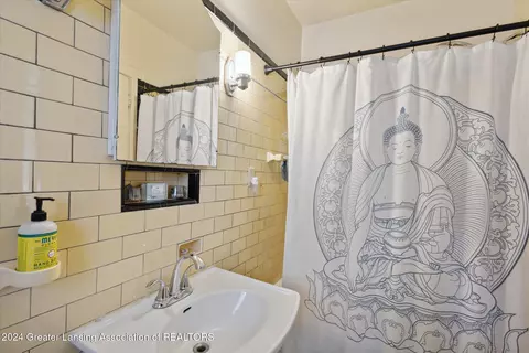 Bath - 109 S Wisner St, Jackson, MI 49203 photo 2 of 3