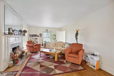 Living - 109 S Wisner St, Jackson, MI 49203 photo 2 of 2