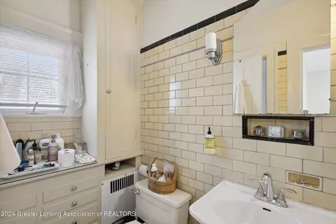 Bath - 109 S Wisner St, Jackson, MI 49203 photo 1 of 3