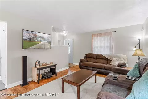 2280 Pine Tree Rd, Holt, MI 48842 photo 6