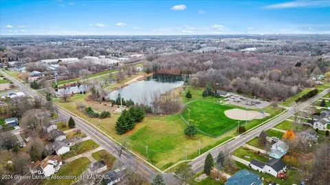 2280 Pine Tree Rd, Holt, MI 48842 photo 31