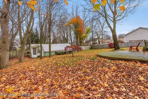 2280 Pine Tree Rd, Holt, MI 48842 photo 22