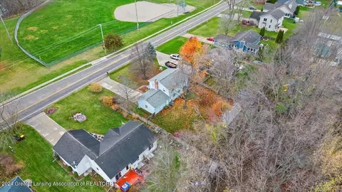 2280 Pine Tree Rd, Holt, MI 48842 photo 27