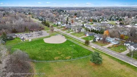 2280 Pine Tree Rd, Holt, MI 48842 photo 32