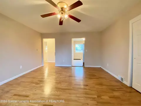 15321 Airport Rd, Dewitt, MI 48820 photo 7