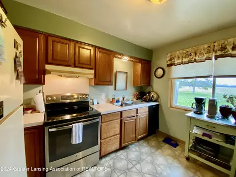 15321 Airport Rd, Dewitt, MI 48820 photo 28