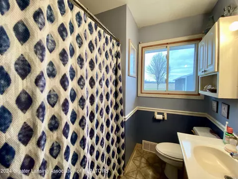 15321 Airport Rd, Dewitt, MI 48820 photo 32