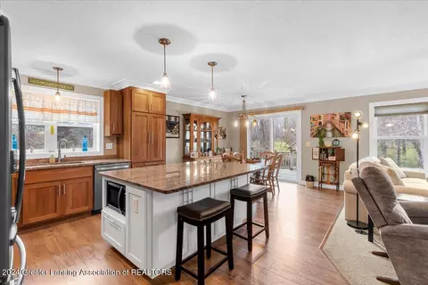 Kitchen - 14750 Robson Rd, Bath, MI 48808 photo 1 of 3