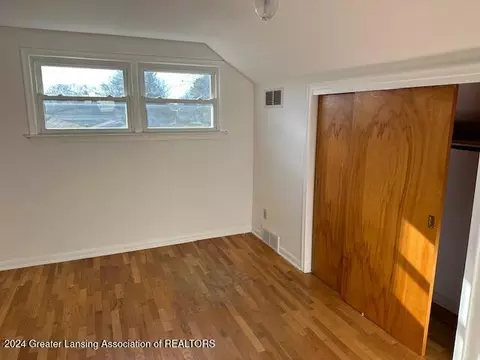 304 Elmshaven Dr, Lansing, MI 48917 photo 17