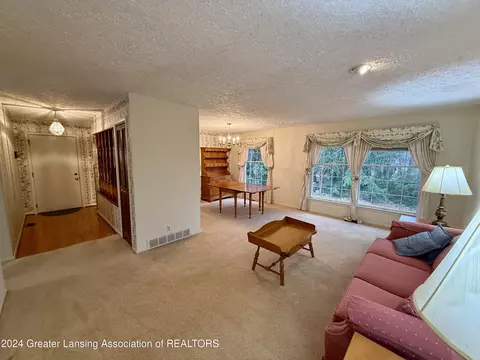 2103 Professor Ln, Lansing, MI 48917 photo 17